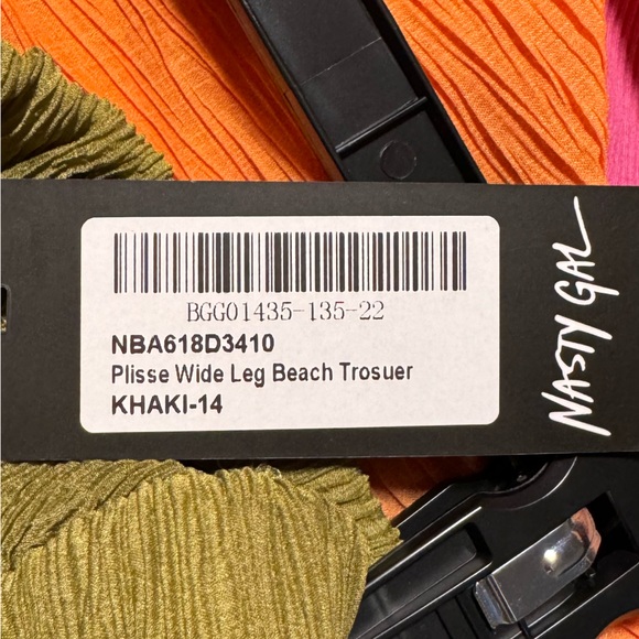 NWT NASTY GAL BEACH BUTTON DOWN AND TROUSERS - Picture 10 of 10